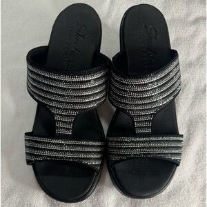 Sketchers Women’s Wedge Sandals Size 10